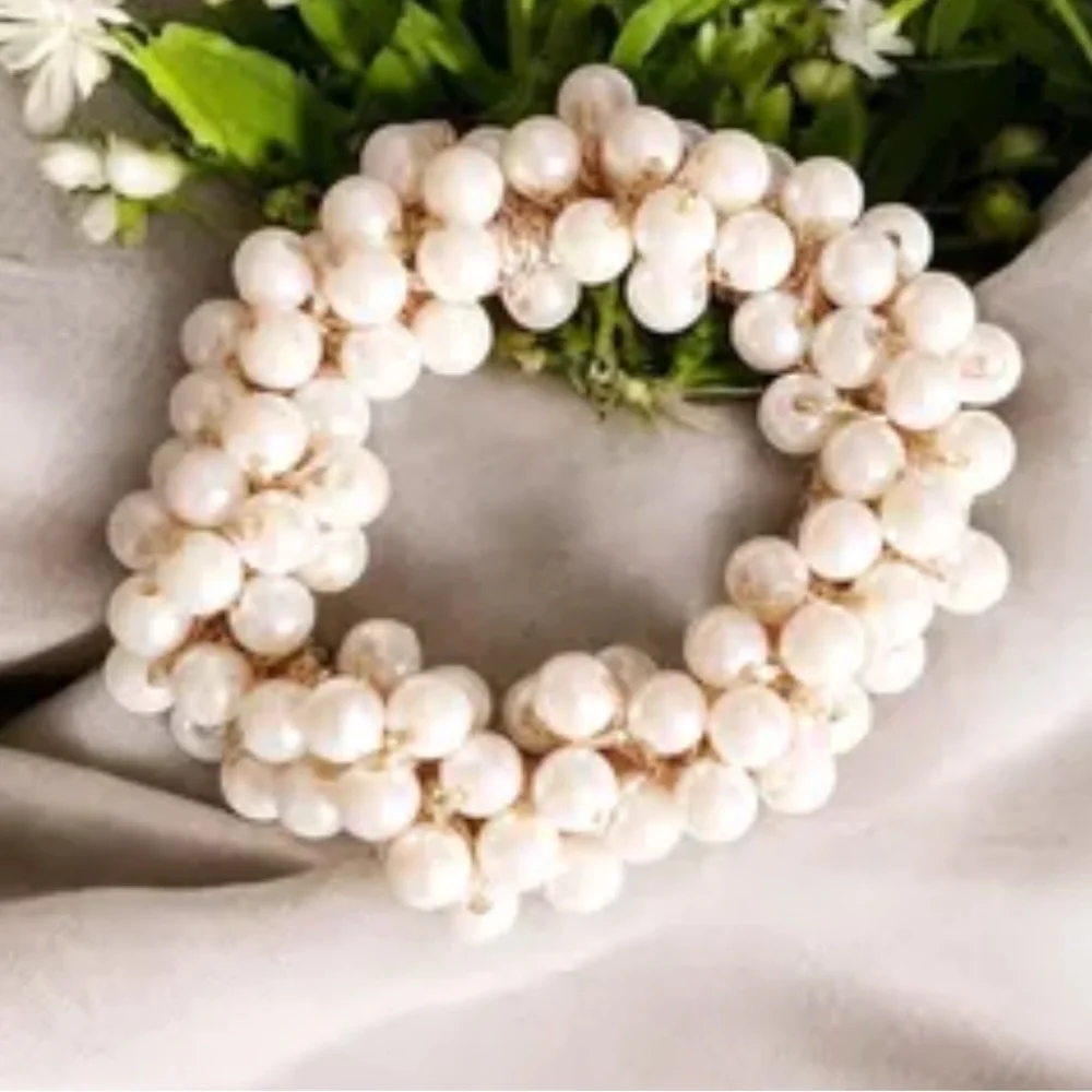 Elegant Pearl Beaded Hair Tie